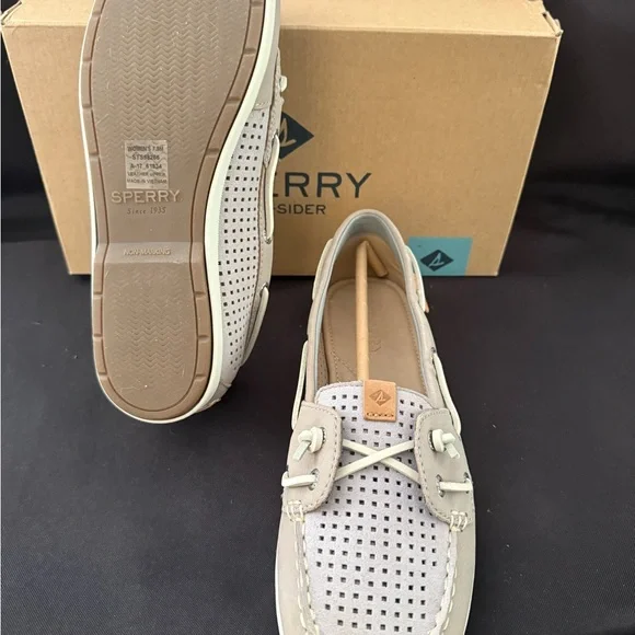 Sperry Gray Moccasin Shoes with Classic Style - Picture 3 of 6